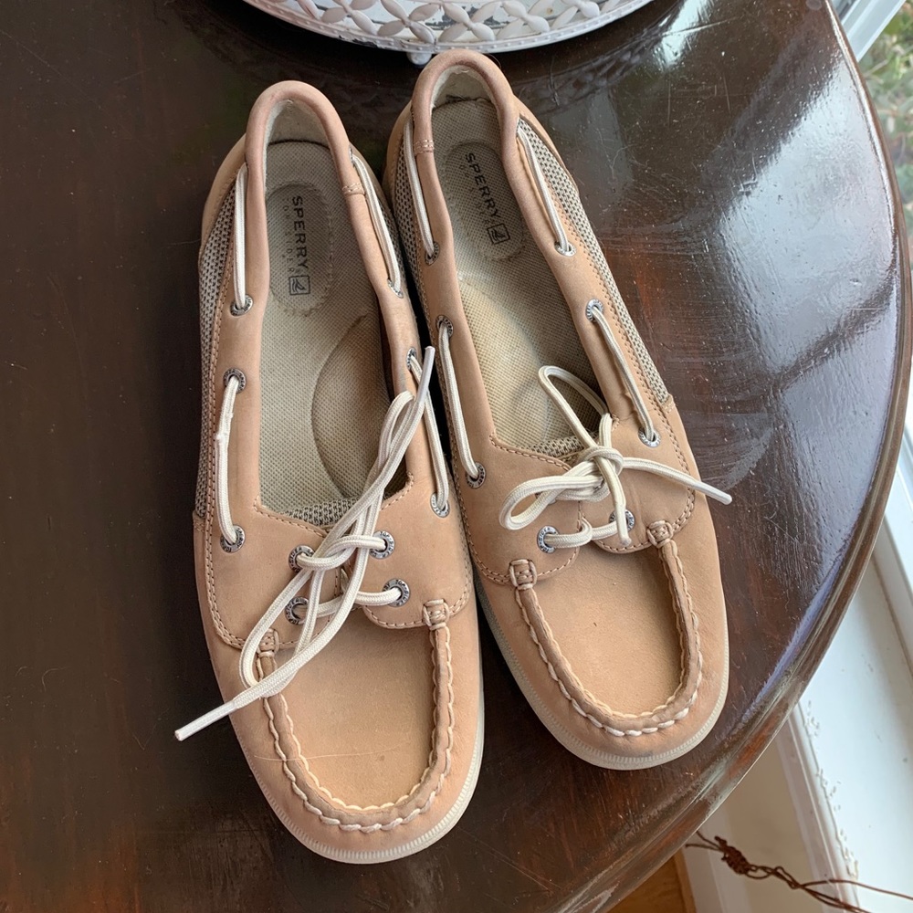 NEW Sperry boat shoes